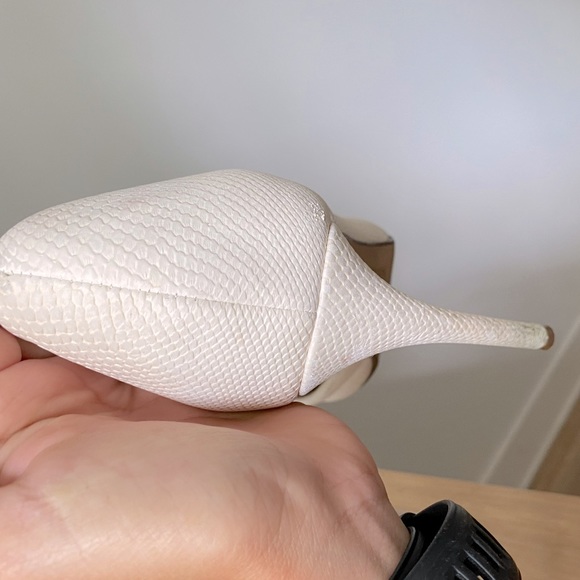 White high heels shoes - Picture 7 of 7